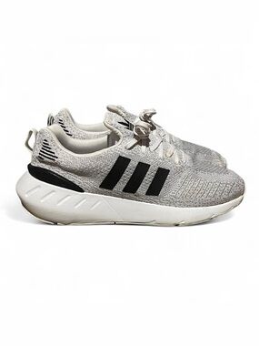 WOMEN'S SIZE 8 - ADIDAS SWIFT RUN 22 RUNNING SHOES GV7969 GRAY WHITE